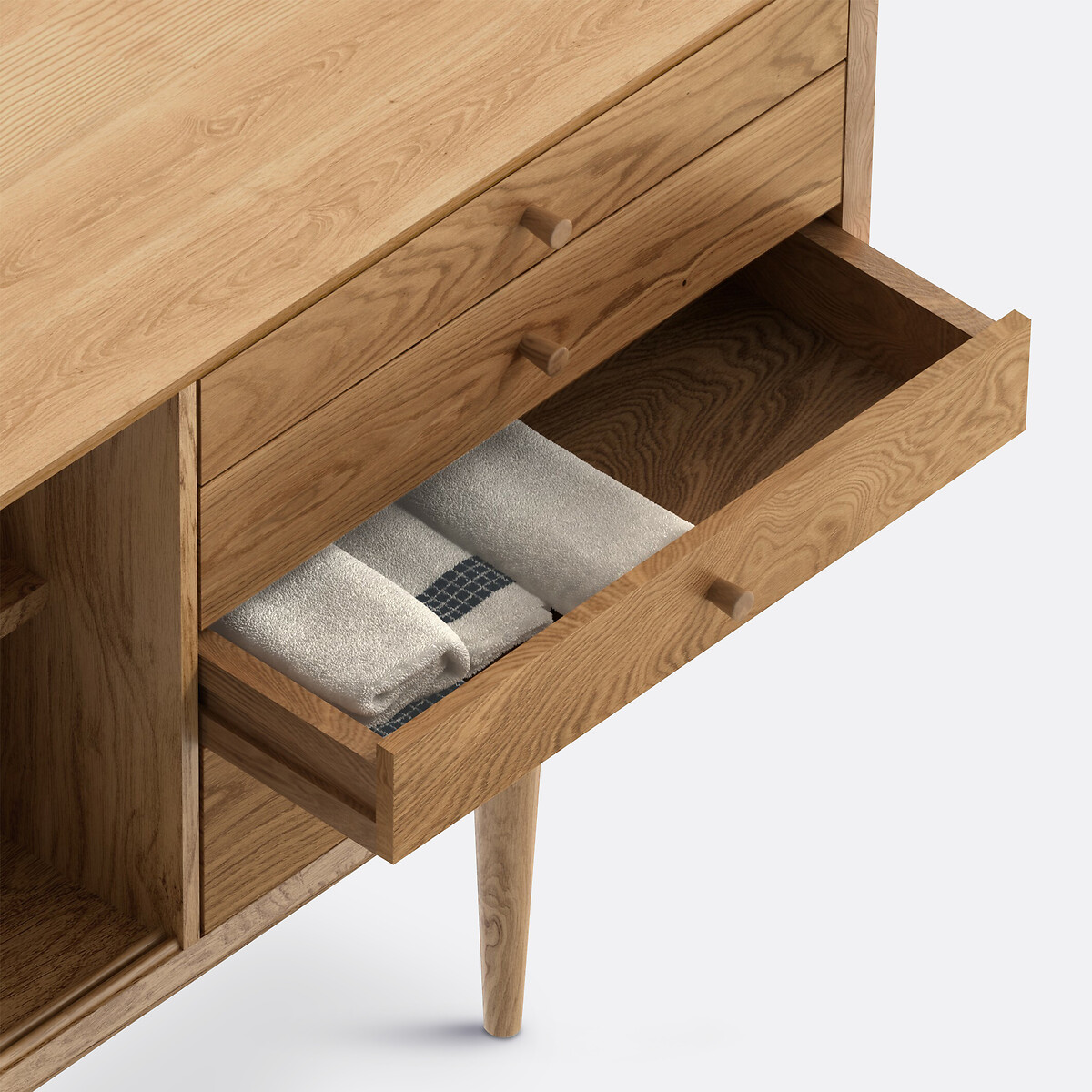 Mid century oak sideboard 2 doors, 4 drawers